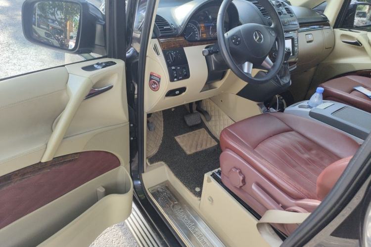 Used Mercedes-Benz Viano 2013 3.0L Comfort Edition Driver Seat