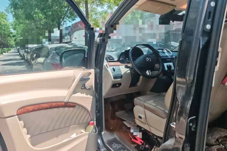 Used Mercedes-Benz Viano 2013 3.0L Navigator Edition Driver Seat