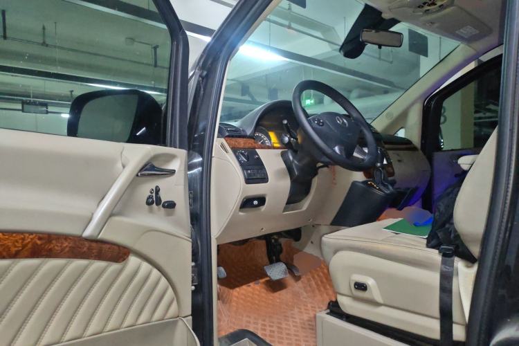 Used Mercedes-Benz Viano 2013 3.0L Navigator Edition Driver Seat