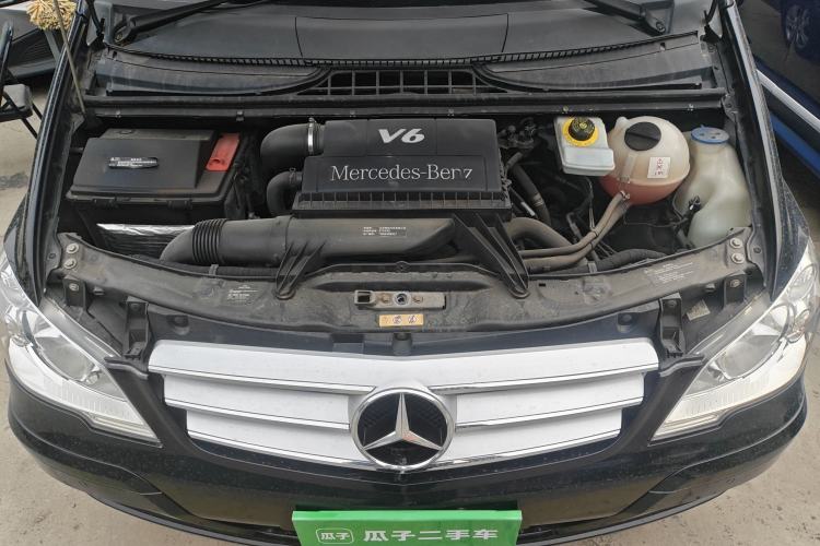 Used Mercedes-Benz Viano 2013 3.0L Comfort Edition Engine Bay