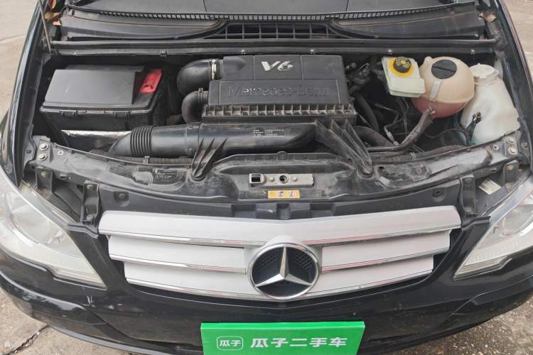 Used Mercedes-Benz Viano 2013 3.0L Comfort Edition Engine Bay