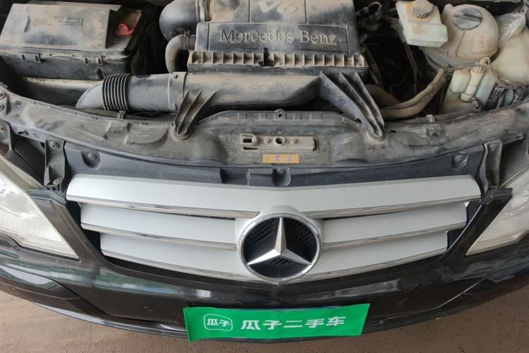 Used Mercedes-Benz Viano 2013 3.0L Navigator Edition Engine Bay