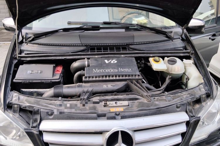 Used Mercedes-Benz Viano 2013 3.0L Comfort Edition Engine Bay
