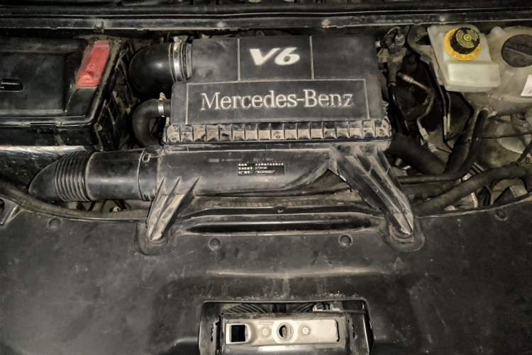 Used Mercedes-Benz Viano 2013 3.0L Comfort Edition Engine Bay