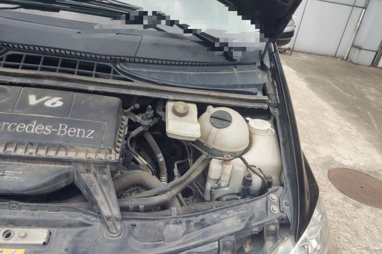 Used Mercedes-Benz Viano 2013 3.5L Haoci version Engine Bay Left