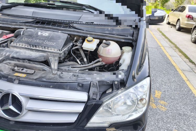 Used Mercedes-Benz Viano 2013 3.0L Comfort Edition Engine Bay Left