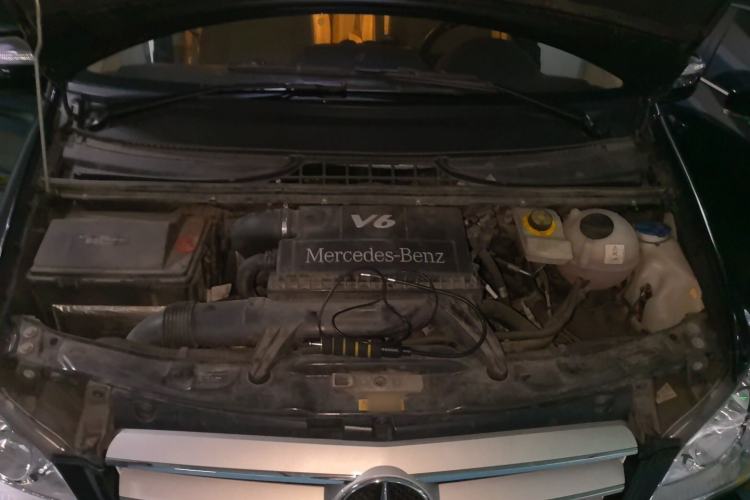 Used Mercedes-Benz Viano 2013 3.0L Comfort Edition Engine Bay