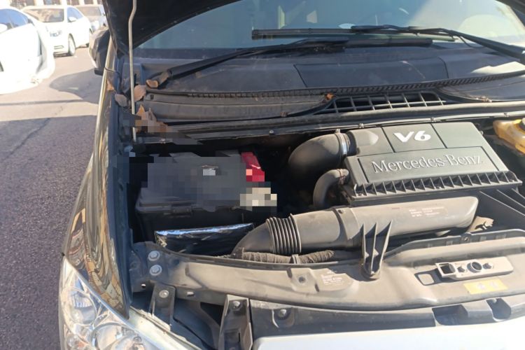 Used Mercedes-Benz Viano 2013 3.0L Comfort Edition Engine Bay Right