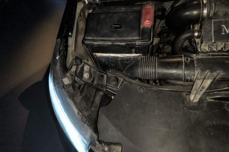 Used Mercedes-Benz Viano 2013 3.0L Comfort Edition Engine Bay Right