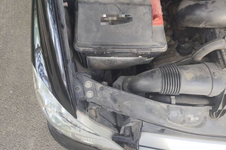 Used Mercedes-Benz Viano 2013 3.0L Comfort Edition Engine Bay Right
