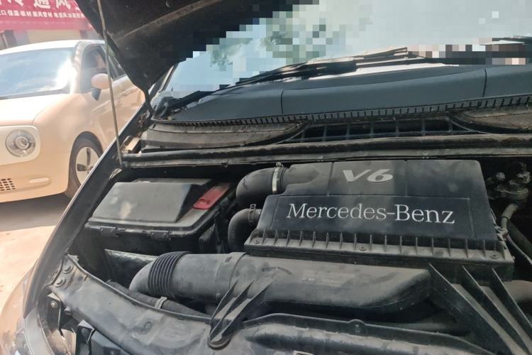 Used Mercedes-Benz Viano 2013 3.0L Navigator Edition Engine Bay Right