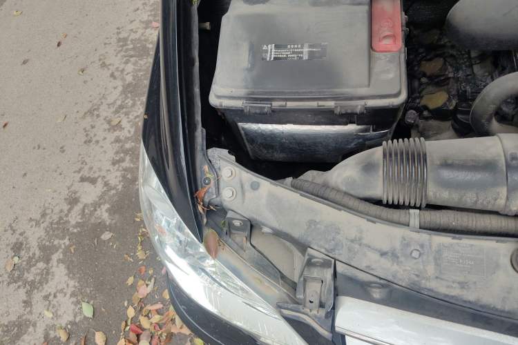 Used Mercedes-Benz Viano 2013 3.0L Navigator Edition Engine Bay Right