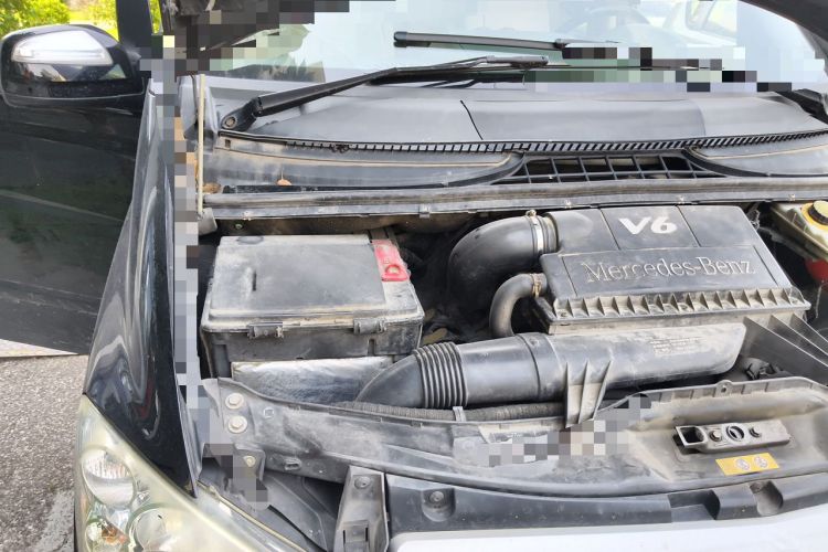 Used Mercedes-Benz Viano 2013 3.0L Comfort Edition Engine Bay Right