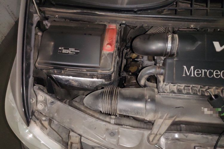 Used Mercedes-Benz Viano 2013 3.0L Comfort Edition Engine Bay Right