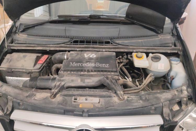 Used Mercedes-Benz Viano 2013 3.0L Hospitality Edition Engine Bay