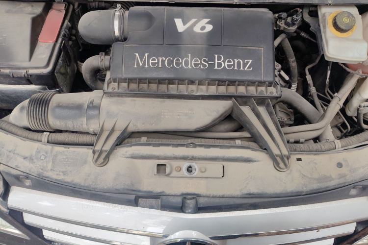 Used Mercedes-Benz Viano 2013 3.0L Navigator Edition Engine Bay