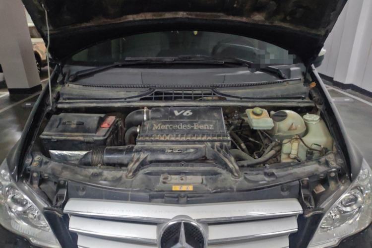 Used Mercedes-Benz Viano 2013 3.0L Navigator Edition Engine Bay