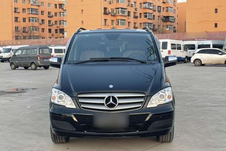 Used Mercedes-Benz Viano 2013 3.0L Navigator Edition Exterior 1