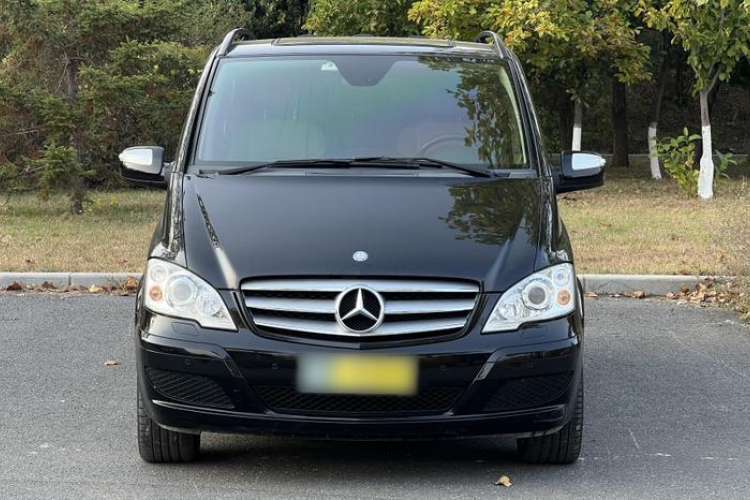 Used Mercedes-Benz Viano 2013 3.5L Haoci version Exterior 1