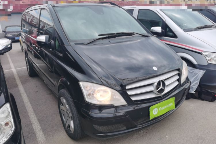 Used Mercedes-Benz Viano 2013 3.0L Comfort Edition Exterior 1