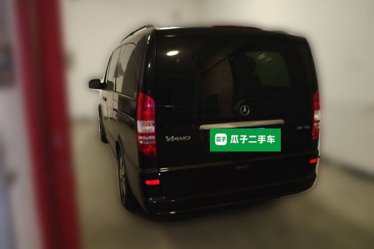 Used Mercedes-Benz Viano 2013 3.0L Navigator Edition Exterior 3