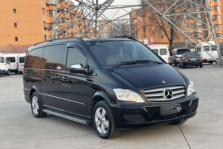 Used Mercedes-Benz Viano 2013 3.0L Navigator Edition Exterior 5