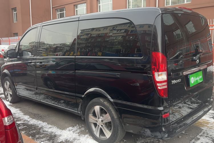 Used Mercedes-Benz Viano 2013 3.0L Comfort Edition Exterior 5