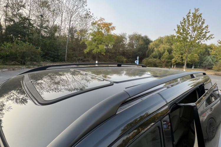 Used Mercedes-Benz Viano 2013 3.5L Haoci version Exterior 7