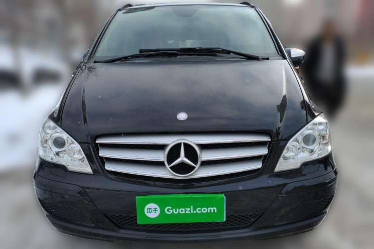 Used Mercedes-Benz Viano 2013 3.0L Navigator Edition Front