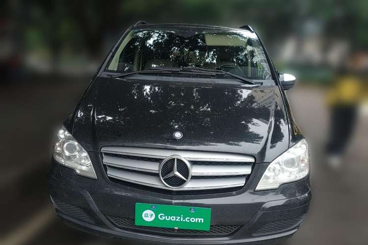 Used Mercedes-Benz Viano 2013 3.0L Navigator Edition Front