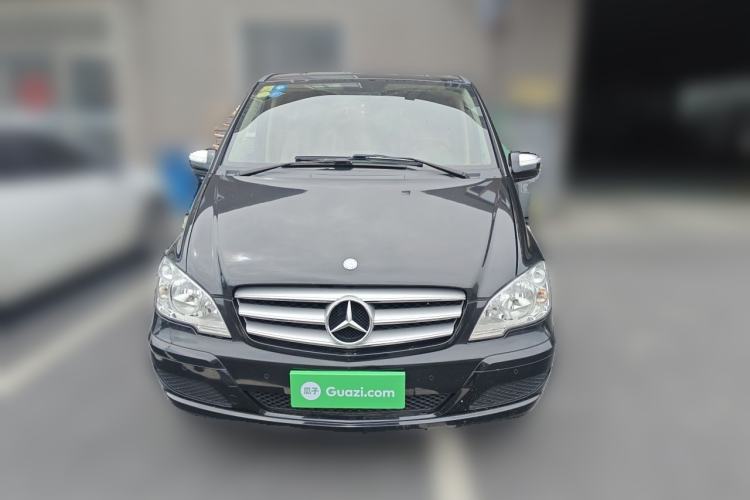 Used Mercedes-Benz Viano 2013 3.0L Comfort Edition Front