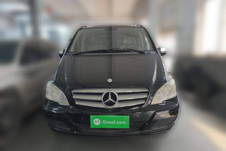 Used Mercedes-Benz Viano 2013 3.0L Hospitality Edition Front