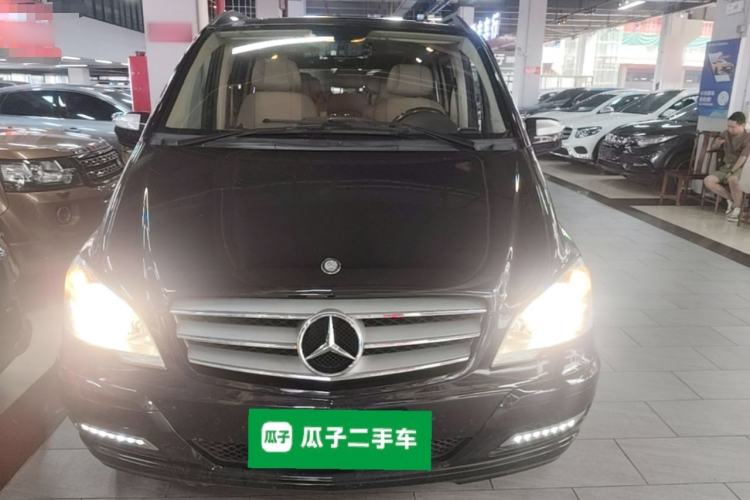Used Mercedes-Benz Viano 2013 3.0L Comfort Edition Front