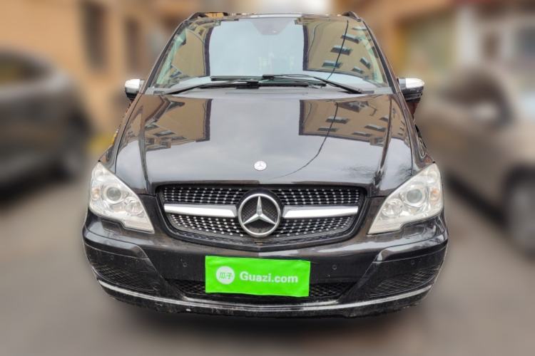 Used Mercedes-Benz Viano 2013 3.0L Navigator Edition Front
