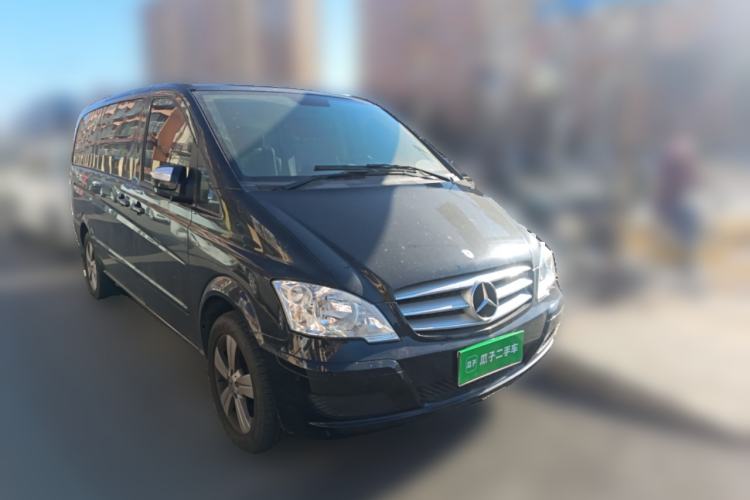 Used Mercedes-Benz Viano 2013 3.0L Comfort Edition Front Right 45 Deg