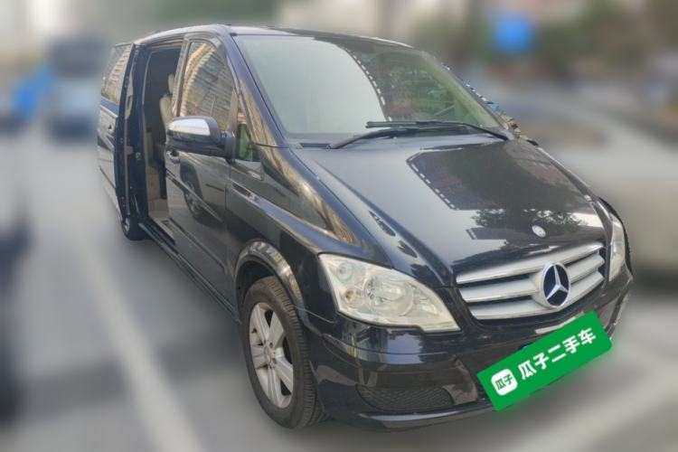 Used Mercedes-Benz Viano 2013 3.0L Comfort Edition Front Right 45 Deg