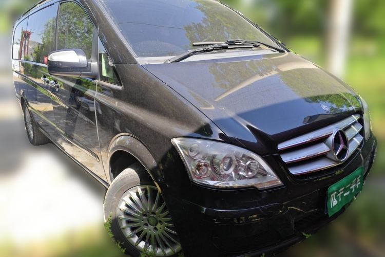 Used Mercedes-Benz Viano 2013 3.5L Haoci version Front Right 45 Deg