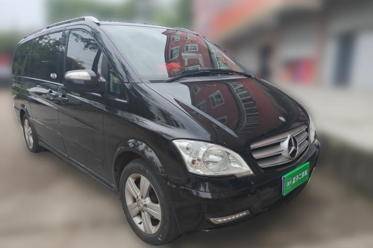Used Mercedes-Benz Viano 2013 3.0L Comfort Edition Front Right 45 Deg