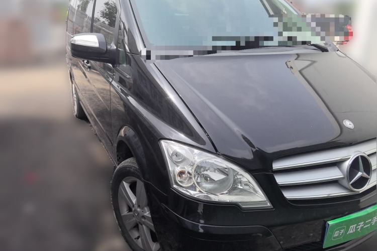 Used Mercedes-Benz Viano 2013 3.0L Comfort Edition Front Right 45 Deg