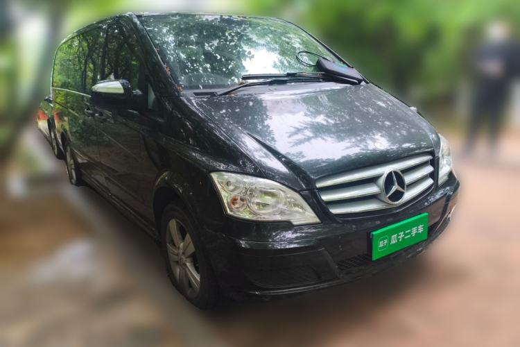 Used Mercedes-Benz Viano 2013 3.0L Comfort Edition Front Right 45 Deg