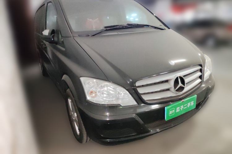 Used Mercedes-Benz Viano 2013 3.0L Comfort Edition Front Right 45 Deg