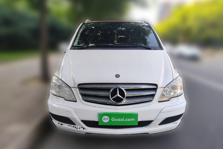 Used Mercedes-Benz Viano 2013 3.0L Navigator Edition Front