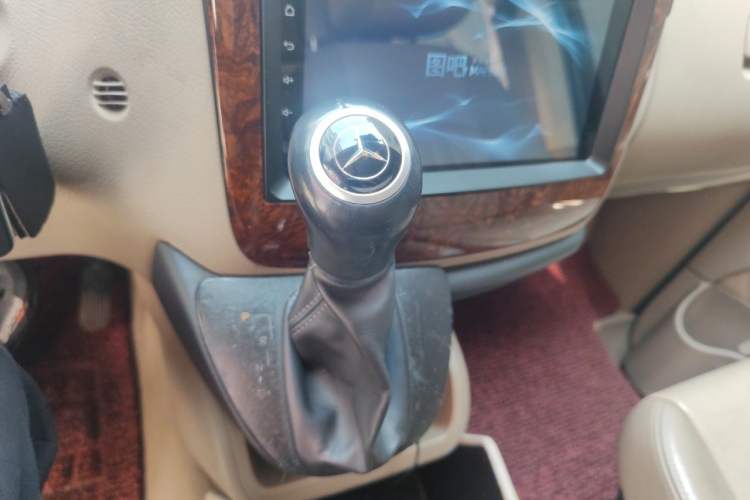 Used Mercedes-Benz Viano 2013 3.0L Comfort Edition Gear Lever