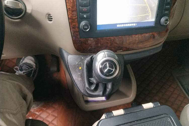 Used Mercedes-Benz Viano 2013 3.0L Navigator Edition Gear Lever