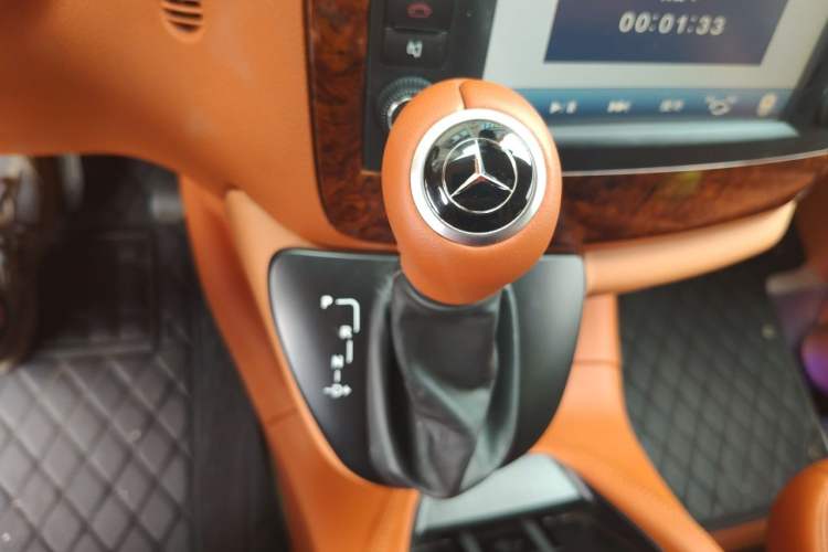 Used Mercedes-Benz Viano 2013 3.0L Navigator Edition Gear Lever