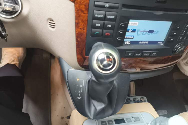 Used Mercedes-Benz Viano 2013 3.0L Comfort Edition Gear Lever