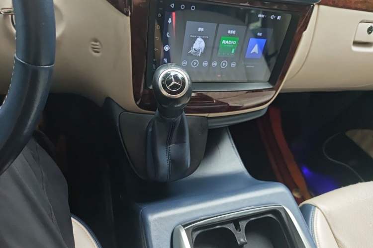Used Mercedes-Benz Viano 2013 3.0L Navigator Edition Gear Lever