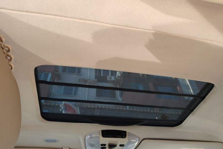 Used Mercedes-Benz Viano 2013 3.0L Navigator Edition Headliner