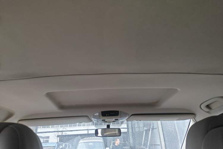 Used Mercedes-Benz Viano 2013 3.0L Comfort Edition Headliner