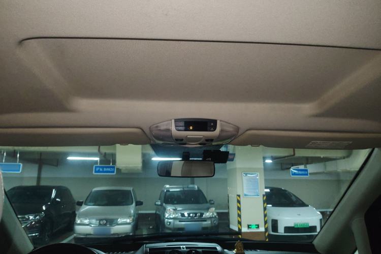 Used Mercedes-Benz Viano 2013 3.0L Comfort Edition Headliner